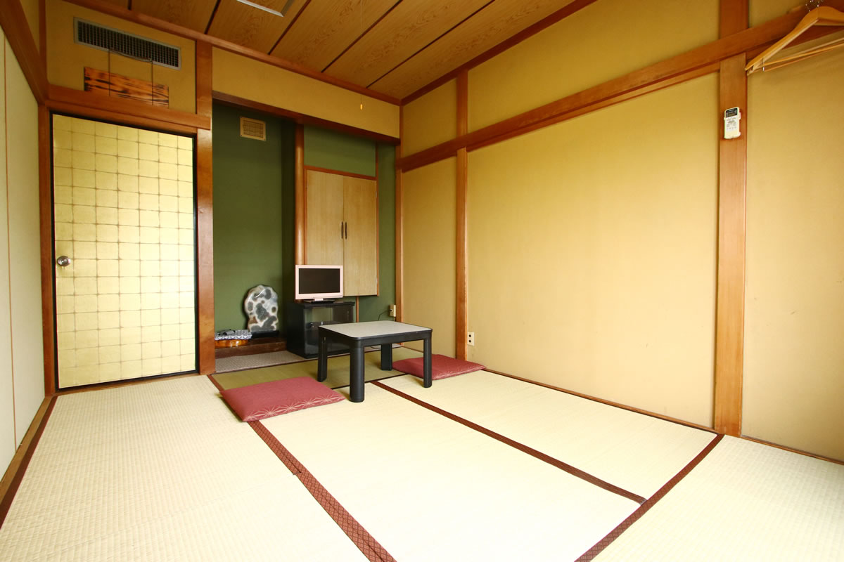本館 和室6畳